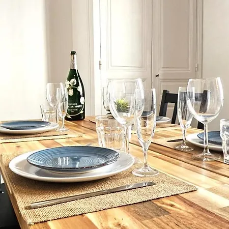 Apartment - Hypercentre Le Chapelains