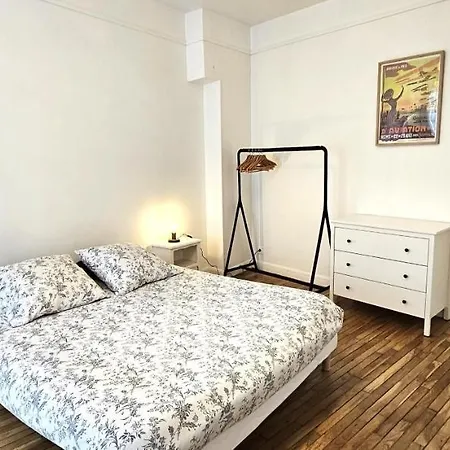 Apartment - Hypercentre Le Chapelains